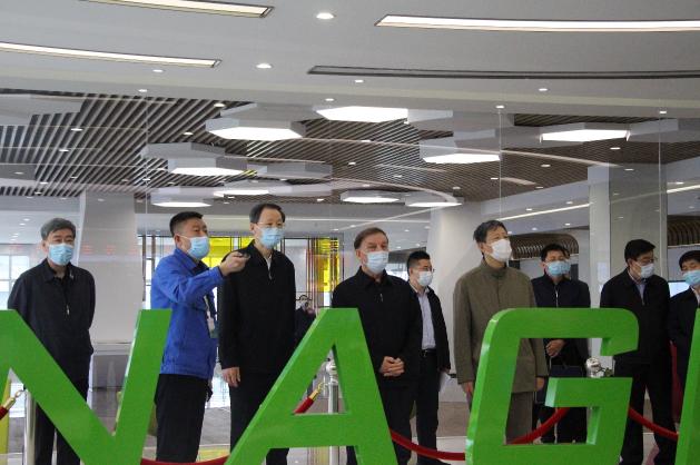 全国人大常委会副委员长艾力更・依明巴海到太阳集团官网通州项目开展科普法执法检查